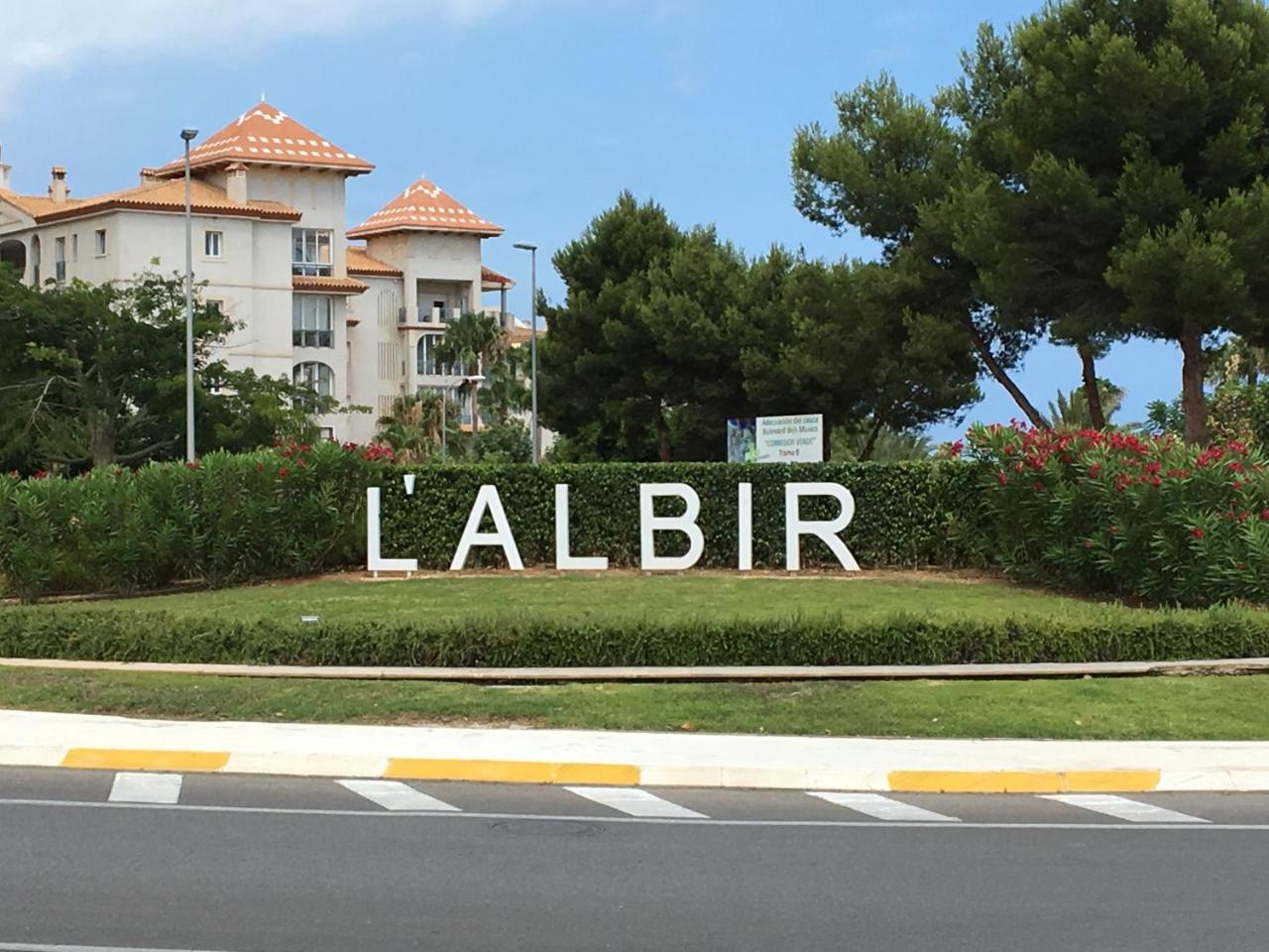 Апартаменты Albir Vacation Альбир Экстерьер фото